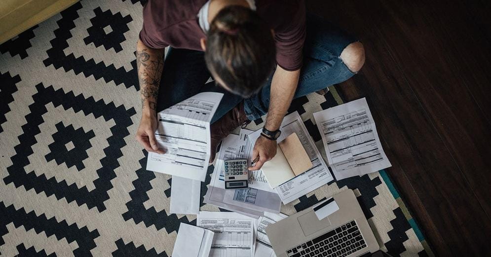 How to Dig Yourself Out of Personal Debt - Featured Image